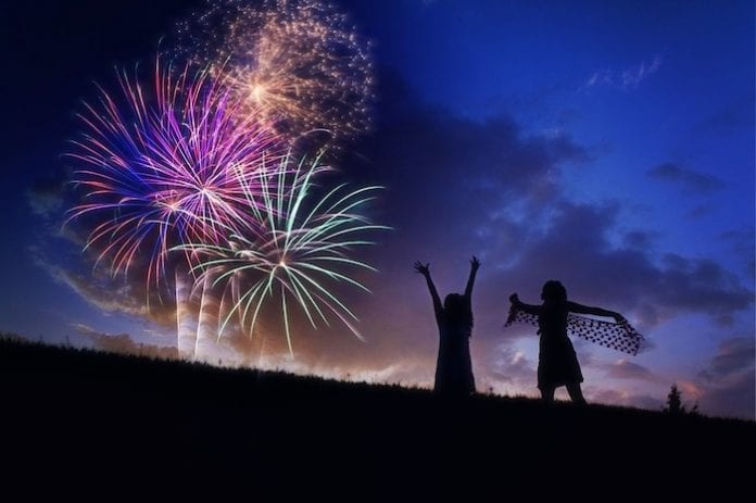 fireworks-804838_1280