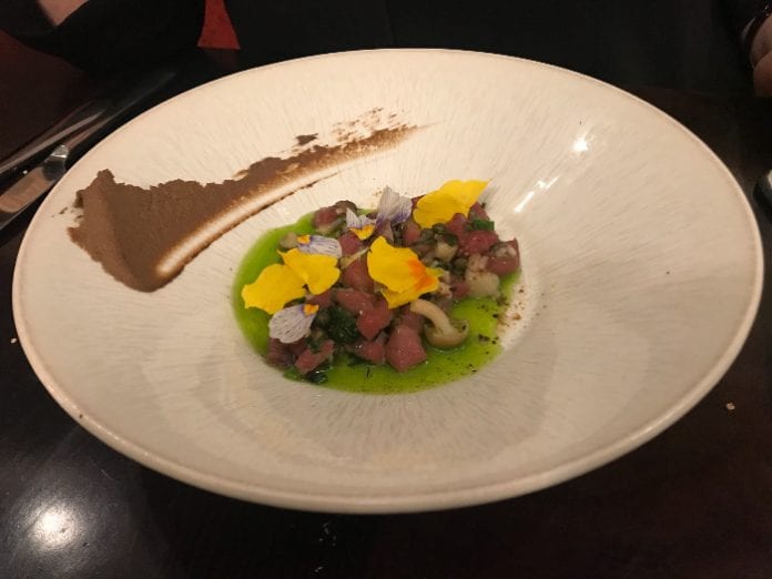 Steak tartare Peace and Loaf