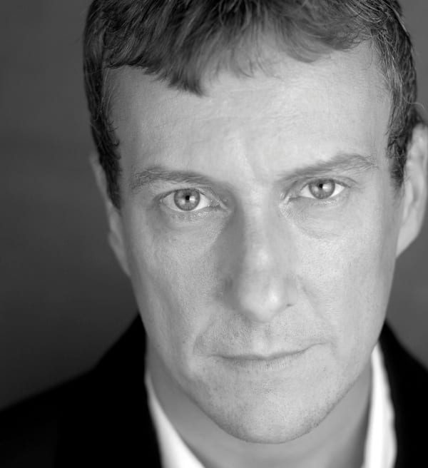 Stephen_tompkinson